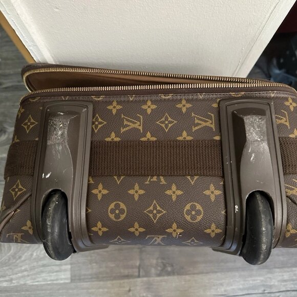 Louis Vuitton Monogram Pegase 55 Carry On - Picture 9 of 13